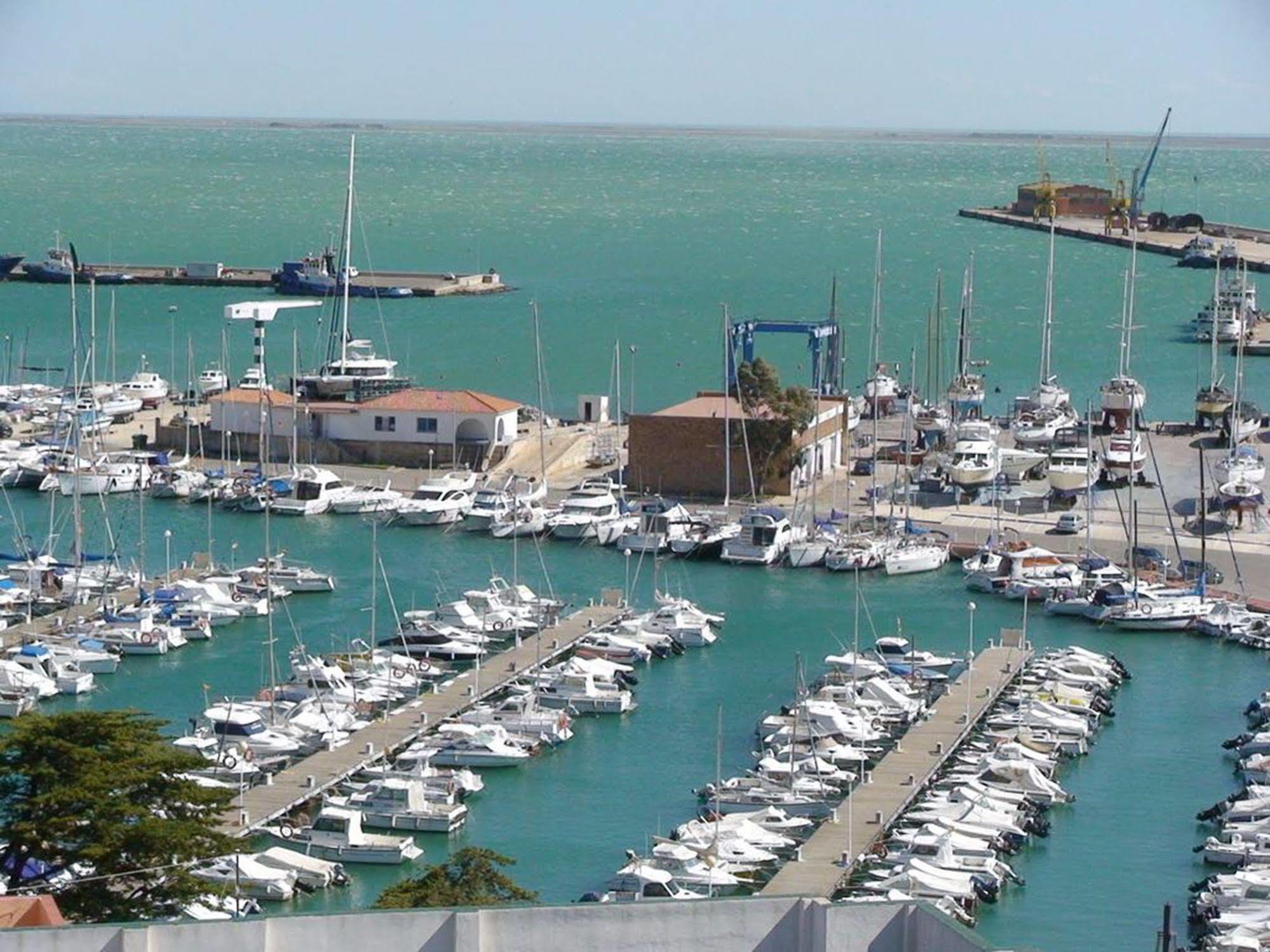 Hotel Del Port Sant Carlos de la Ràpita Εξωτερικό φωτογραφία